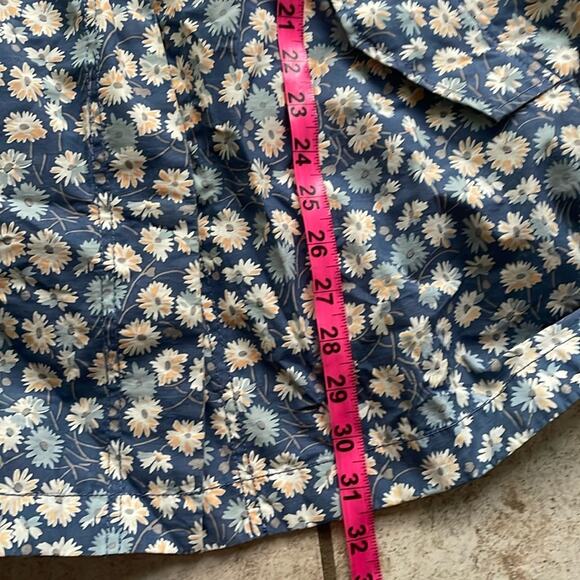 Madewell Ruffle-Neck Anorak Raincoat in French Floral - Picture 16 of 16